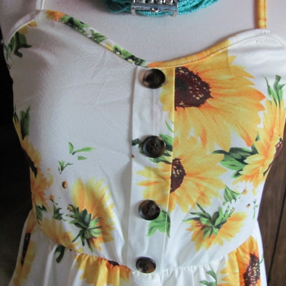 SUNFLOWER SUNDRESSES  BRAND NEW  CREAM COLOR  TRUE - Picture 4 of 7